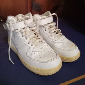 White Nikes sz. 3Y